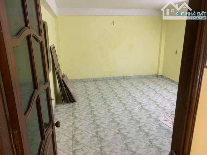 HẺM XE TẢI THÔNG - LẠC LONG QUÂN – P.10 – Q.11 -DT: 8*16M- 16 TỶ 9 - 1