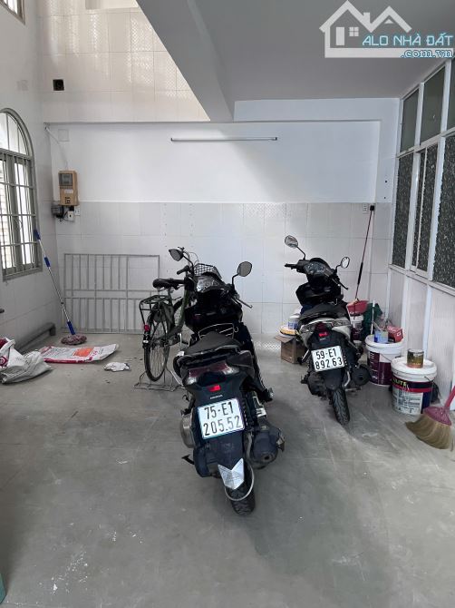HẺM VIP 38 NGUYỄN VĂN TRỖI NHÀ NGANG 7.5m CN GẦN 70m2 - 1