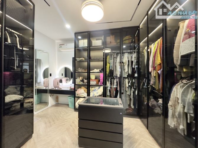 Bán nhà hẻm xe hơi, 4 lầu, nhà đẹp, nở hậu, dt 70m2, đường Tô Hiến Thành, Q10, giá 11.6 tỷ - 1