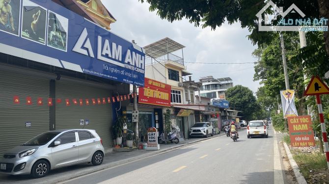 VỊ TRÍ ĐẮC ĐỊA-MẶT ĐƯỜNG – VỈA HÈ RỘNG – KINH DOANH ĐỈNH - ĐƯỜNG RỘNG 3 Ô TÔ TRÁNH - 1
