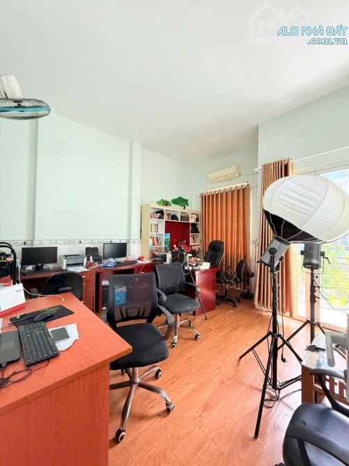 Bán nhà 2 mặt tiền HXH P.9, Gò Vấp - 1