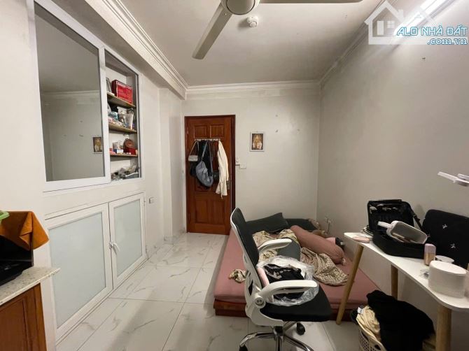 NHỈNH 9 TỶ CÓ CĂN HỘ DÒNG TIỀN 58M2 X 6 TẦNG MỚI ĐẸP PHỐ TRẦN ĐẠI NGHĨA, HBT, HÀ NỘI - 1