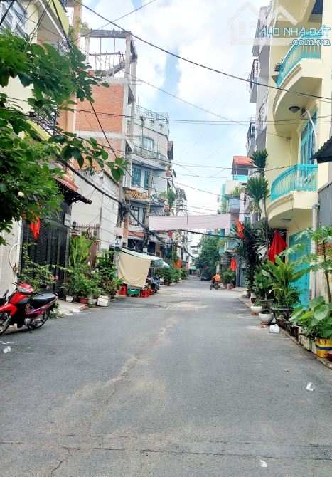 Chủ bán gấp nhà hẻm xe hơi, gần ĐH Văn Lang, DT 56m - 1
