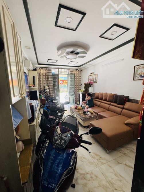 NHÀ ĐƯỜNG NHỰA 10M THOẠI NGỌC HẦU, P.PHÚ THẠNH, TÂN PHÚ, 4 TẦNG, 4X18M, GIÁ 12,9 TỶ TL - 1