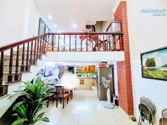 NHÀ ĐẸP THANH LIỆT THANH TRÌ 4 TẦNG Ô TÔ ĐỖ CỬA NGÕ THÔNG GIÁ 8,75 TỶ SỔ ĐỎ CHÍNH CHỦ  Vị - 1