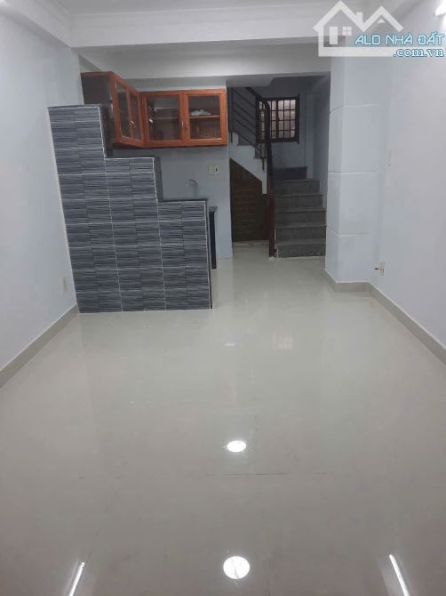Bán nhà 4 tầng đường Nguyễn Tiểu La Quận 10 dt( 3 x 8.5m) giá 5 tỷ 150 triệu - 1