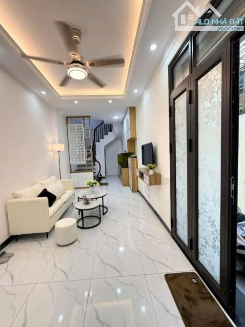 🌈 10M RA Ô TÔ HÒA BÌNH MINH KHAI 7,86 TỶ/ 29M2/5 TẦNG/ MT9,2M - TRƯỚC NHÀ RỘNG THOÁNG. - 1