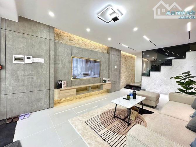TÔI CẦN BÁN GẤP NHÀ LÝ THƯỜNG KIỆT-PHƯỜNG 14-QUẬN 10 GIÁ 5TỶ990/ 65m2 SỔ HỒNG RIÊNG - 1
