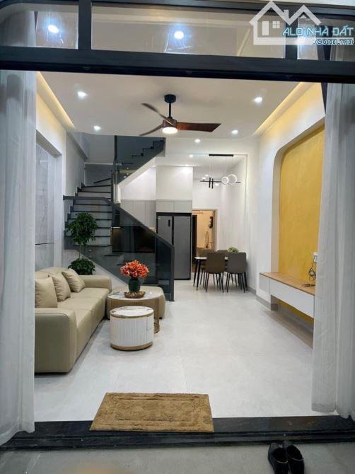 Cho thuê nhà đẹp 2 tầng kiệt đường Tô Hiệu, Hoà Minh, Liên Chiểu. DT 65m2. Giá 15 triệu - 1