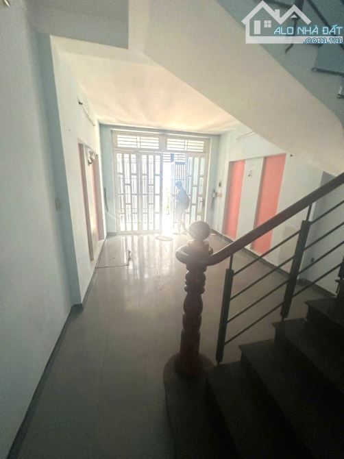 NGAY LÊ TRỌNG TẤN - NHÀ 2 TẦNG HẺM XE HƠI- 48M2(4x12)- SỔ VUÔNG HOÀN CÔNG ĐỦ. CHỈ 4 TỶ 800 - 1