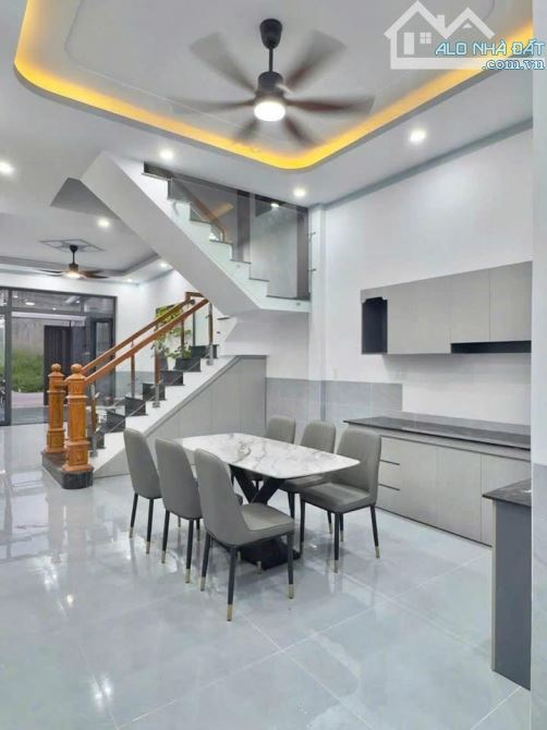 BÁN NHÀ KẾ GÓC ĐƯỜNG DƯƠNG QUẢNG HÀM – HẺM XE HƠI 1 TRỤC CÁCH MT 5M, ĐƯỜNG NHỰA RỘNG RÃI – - 1