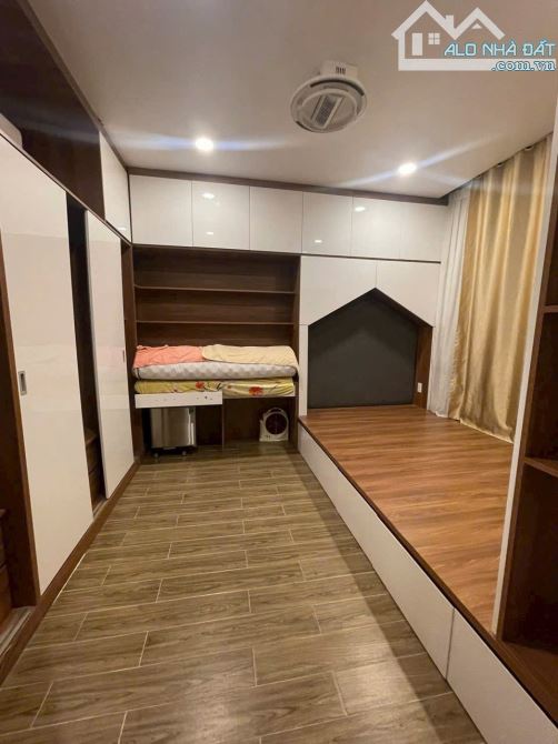 Bán biệt thự mini mặt tiền Nguyễn Sơn - 1