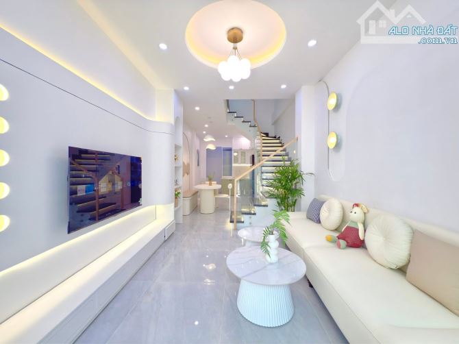 Nhà 3 tầng kiệt Hoàng Diệu, Hải Châu. Ngay lõi trung tâm TP. Gần cầu Rồng - 1