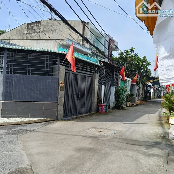 Lô góc 2 mặt tiền,  đường 10m thông. Thạnh xuân 24, Q12. DT 140m2. - 1