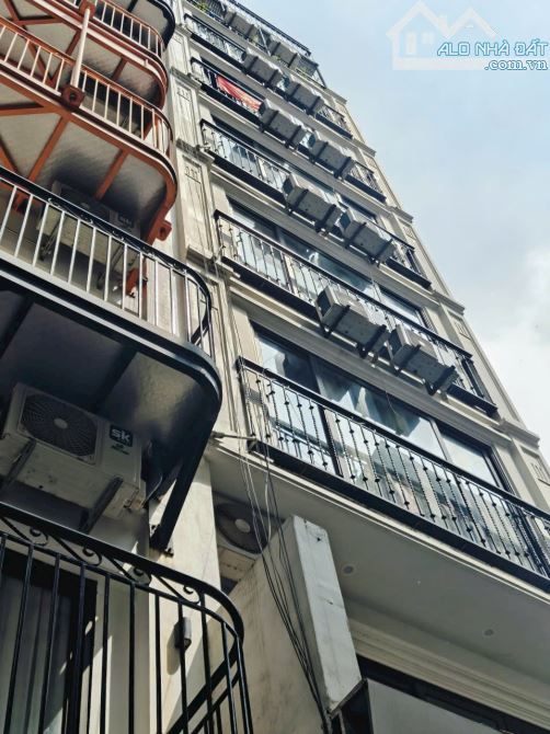9 tầng thang máy có hầm, 10m Phố Kim Mã ngõ thông,215m2 đất,45 phòng ~ 300tr/th. Giá 74 tỷ - 1