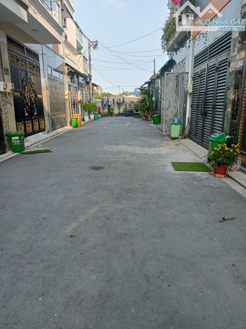 Lô đất 6x12m, 2 mặt hẻm 8m đường Hương Lộ 80B, giá 4.7 tỷ - 1