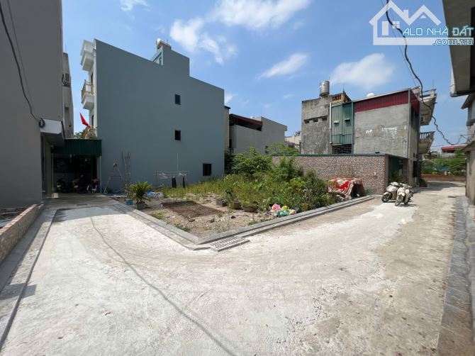 45M VÂN NỘI Ô TÔ VÀO TẬN ĐẤT - 7P đi CẦU NHẬT TÂN ,2P ra VÕ NGUYÊN GIÁP CHỈ NHỈNH 3 TỶ - 1