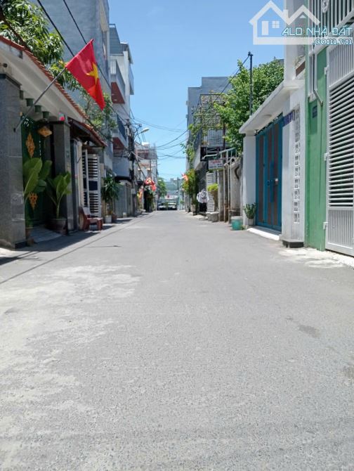 Hàng hiếm ! Bán nhà cấp 4 kiệt ô tô đổ nhựa đường Bùi Tá Hán - Giá tốt - 1