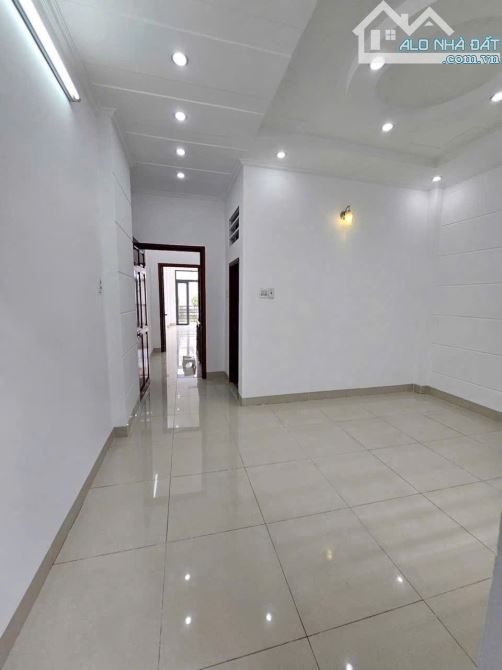 🌱 NHÀ 1 TRỆT 1 LẦU ĐƯỜNG B5 KDC HƯNG PHÚ 1 - GẦN SIÊU THỊ GO CẦN THƠ - 1
