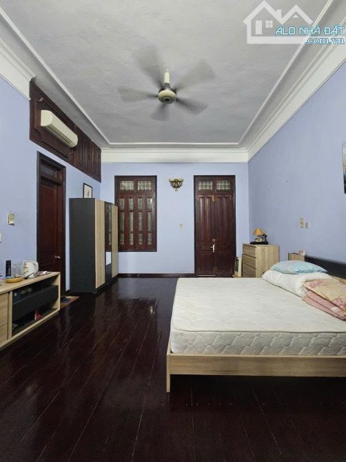 CẦN BÁN NHÀ KHƯƠNG ĐÌNH. 20M RA HỒ ĐIỀU HÒA. GẦN TRƯỜNG HỌC VÀ CHỢ 37M* 5 TẦNG - 1