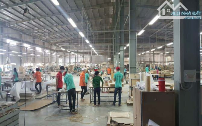 Bán Nhà Xưởng 7000m2 , Full SKC,  Dĩ An , Tp HCM , chỉ 10tr/m2