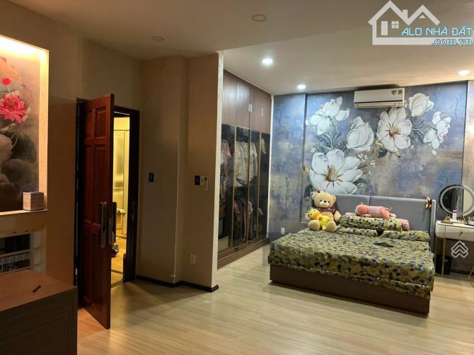 Bán biệt thự ngang 7m đường Nguyễn Minh Hoàng, P12, Tân Bình, giá 23.5 tỷ TL - 1