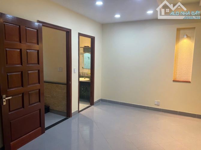 Bán nhà Mặt Tiền Phan Tây Hồ, Phường 7, Quận Phú Nhuận - DT 4.7x18m, CN 105m2, Giá 23.5 Tỷ - 1