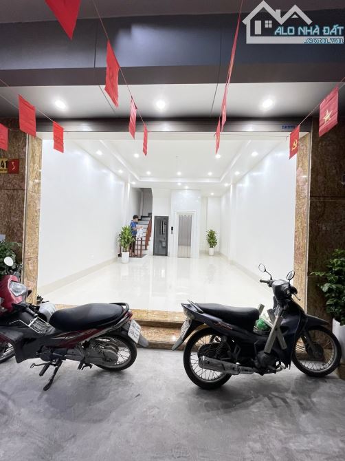 Bán nhà Tôn Đức Thắng, 46mx6 tầng, giá 17.3 tỉ, ngõ ô tô, kinh doanh đỉnh cao đa dạng - 1