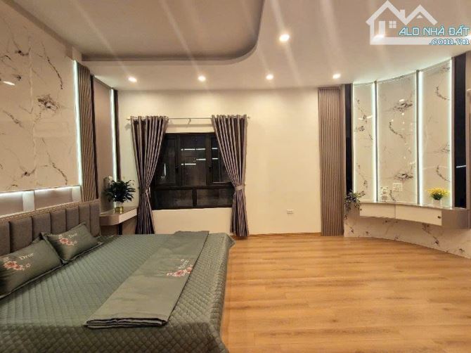 6 TỶ HƠN . BA GÁC ĐỖ CỬA . NGÕ THÔNG GẦN Ô TÔ PHỐ DƯƠNG VĂN BÉ . 33M2 . 5 TẦNG . KHUNG CỘT - 1