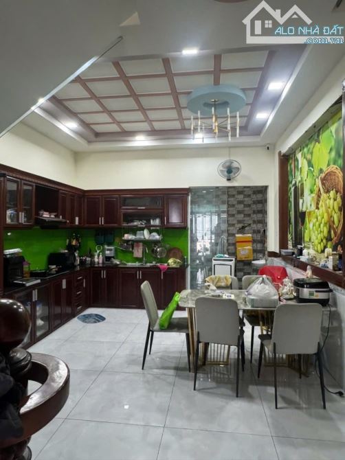 Hẻm xe tải thông vừa ở vừa kinh doanh, gần Quang Trung, 78m2 ngang 4.7M 4PN 5WC, SHR - 1