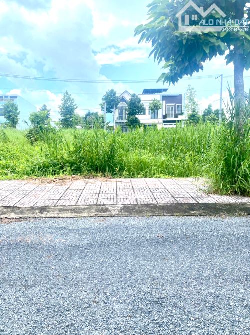 E cần chuyển nhượng lại khu đất như hình quý khách hàng có nhu cầu liên hệ e thành - 1