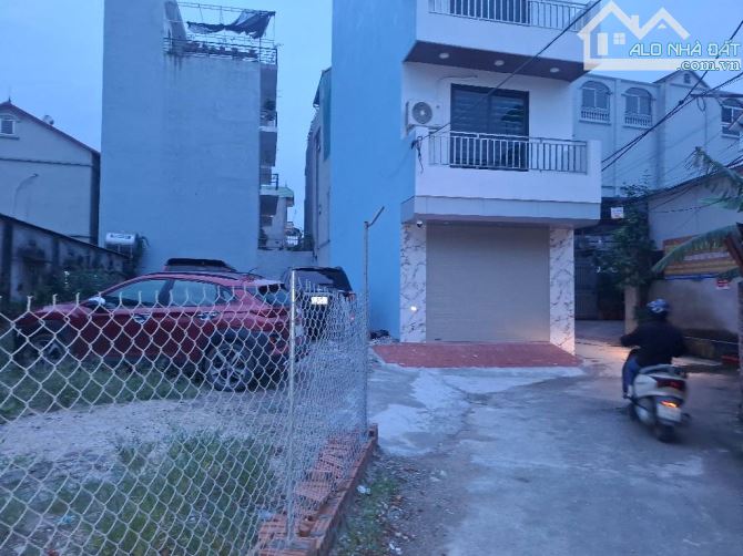 LONG BIÊN - CHÂN CẦU THANH TRÌ. - Ô TÔ NGỦ TRONG ĐẤT - 20 M RA Ô TÔ TRÁNH - 1