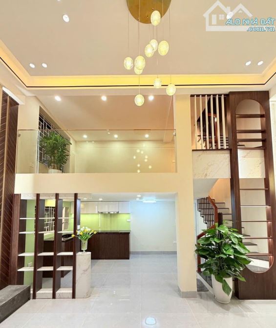 🏡 Nhỉnh 11 tỷ !Bán nhà phố HÀO NAM – 55m² x 7TxMT 4.4m DT 30tr/1th - 1
