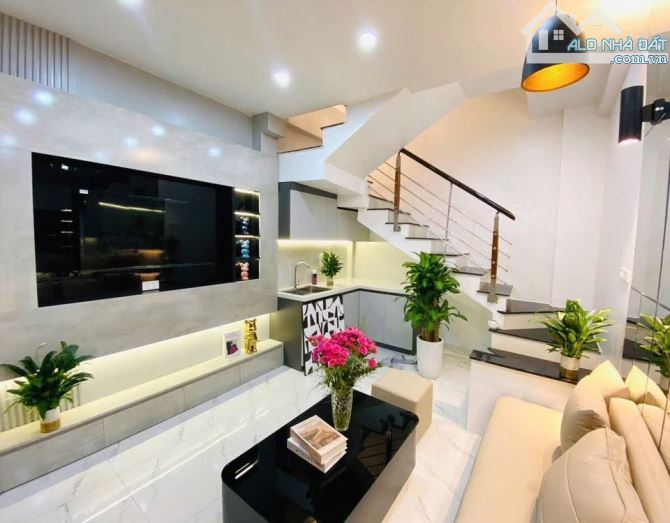 Tôi cần bán nhà ngõ 508 Đường Láng, 25m xây 4 tầng giá 5.39 tỷ, ngõ thông Láng Hạ, YênLãng - 1