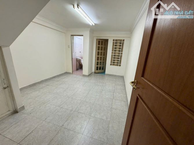 Bán nhà HXH đường Bạch Đằng - Sân Bay, P2, Tân Bình (6x15m) 4 tầng - Giá bán 13.5 tỷ - 1
