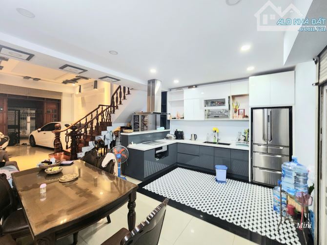 XE TẢI VÀO NHÀ SÁT GẦN GA T3 Tân SƠN NHẤT 5.3❌16.5M, 5 TẦNG - 9.19 TỶ