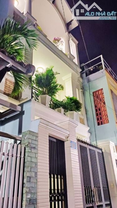 🏠 BÁN NHÀ ĐIỆN BIÊN PHỦ, P.10, Q.10 - HẺM XE HƠI - 6.X TỶ. - 1
