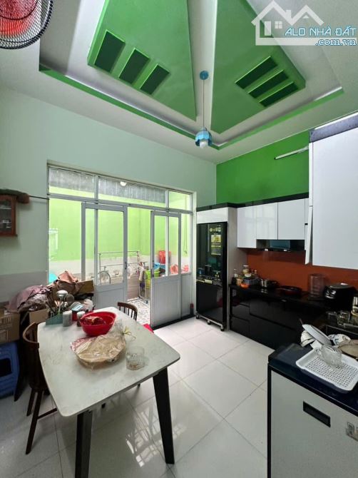 Bán Nhà Hẻm Xe Tải Đường Số 10 Bình Tân, 4 Lầu, 4 PN, 68m² Chỉ 5 Tỷ TL - 1