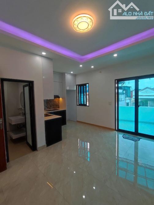 TRƯƠNG ĐỊNH MINH KHAI 45M 5 TẦNG Ô TÔ VÀO NHÀ - 1