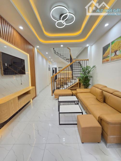 Bán nhà 2 tầng kiệt Ông Ích Khiêm, Gần Biển Nguyễn Tất Thành - 1