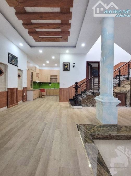 Biệt thự 2 tầng 1/ ngắn đường AN PHÚ ĐÔNG 9, Q12, DT 180m2 (10 x 18), hẻm 5m thông. - 1