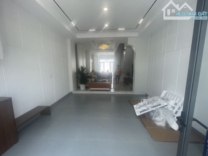 🏠9,5 TỶ -  3 TẦNG - XE HƠI NGỦ  -NGANG GẦN 5M - 81M2 - HTP - PHÚ THUẬN - 1