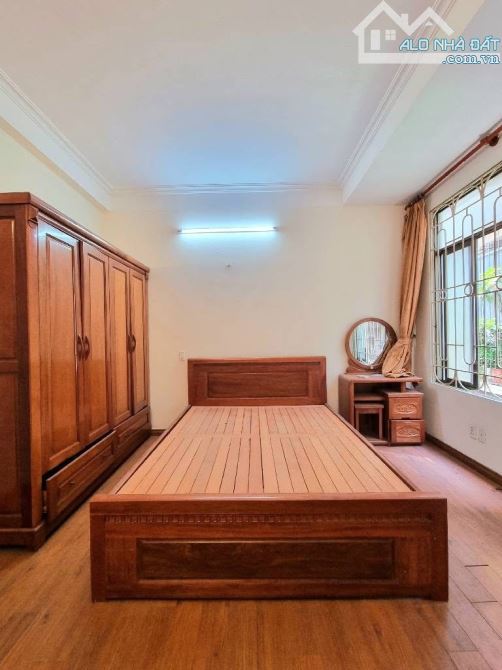 Bán nhà Tự Khoát - Ngũ Hiệp, 33m2 x 5 tầng, 4 ngủ, đầy đủ công năng, gần chợ - 1