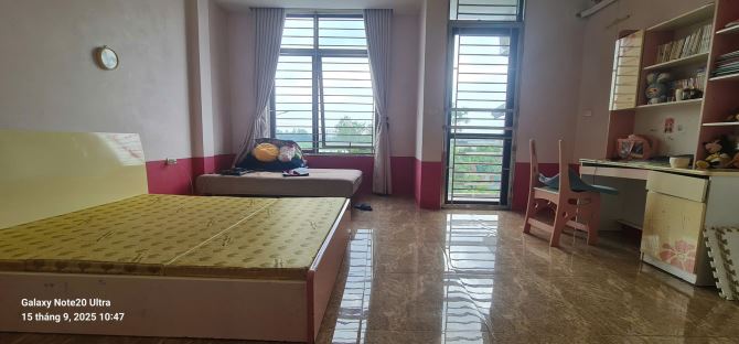 Bán gấp nhà dân xây TDC Quỳnh đô ,ô tô tránh ,phân lô ,2 mặt ngõ view hồ giá 18.7 tỷ - 1