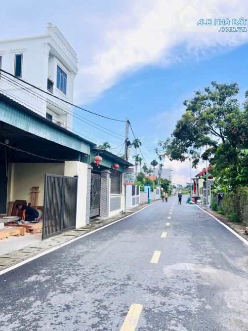 Bán lô siêu đẹp tại Lâm Động- Thuỷ Nguyên trục liên thôn 70m ngang 7m giá chỉ 2,4x tỷ - 1