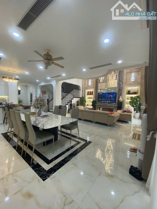 Bán biệt thự Hoà Xuân ngang 10m đường Hà Bổng - 1