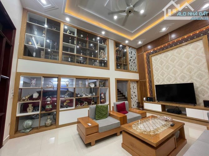 Cần cho thuê căn nhà mặt phố khu Đông Nam Cường, TP HD, 67.5m2, 4 tầng, 4 ngủ, full đồ - 1