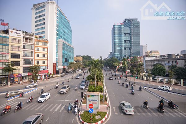 🔥 BÁN TÒA NHÀ MP HOÀNG QUỐC VIỆT - CẦU GIẤY - 486M2 - 8T - MT30M - DT 11 TỶ - CHỈ 300 TỶ! - 1