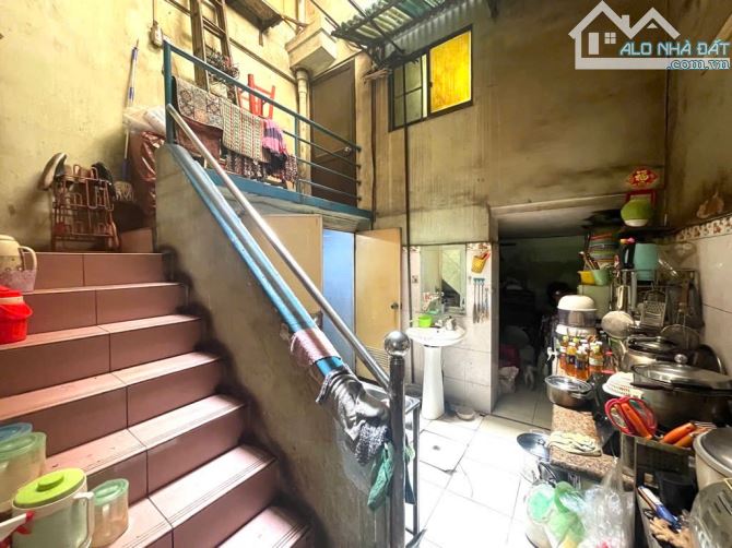 Bán Gấp Nhà Mặt Tiền Nguyễn Trãi - 72m², 2 Tầng - Chỉ: 10,5 tỷ Thương Lượng - 1
