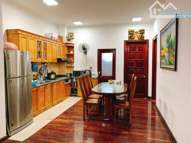 Cho thuê căn hộ chung cư Cầu Giấy, 103m2, 2 ngủ, 2 vệ sinh, vào ngay - 1